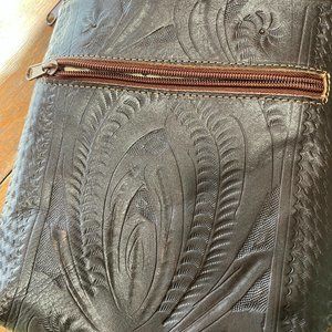 Genuine leather shoulder bag